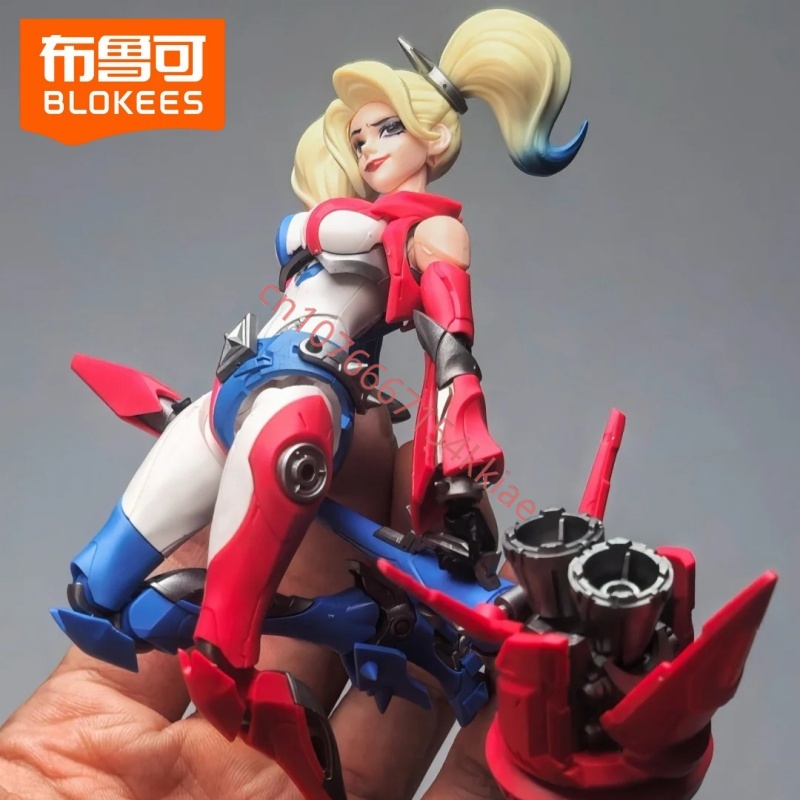 Model Kit Harley Quinn - Figuras de Ação Originais Blokees DC