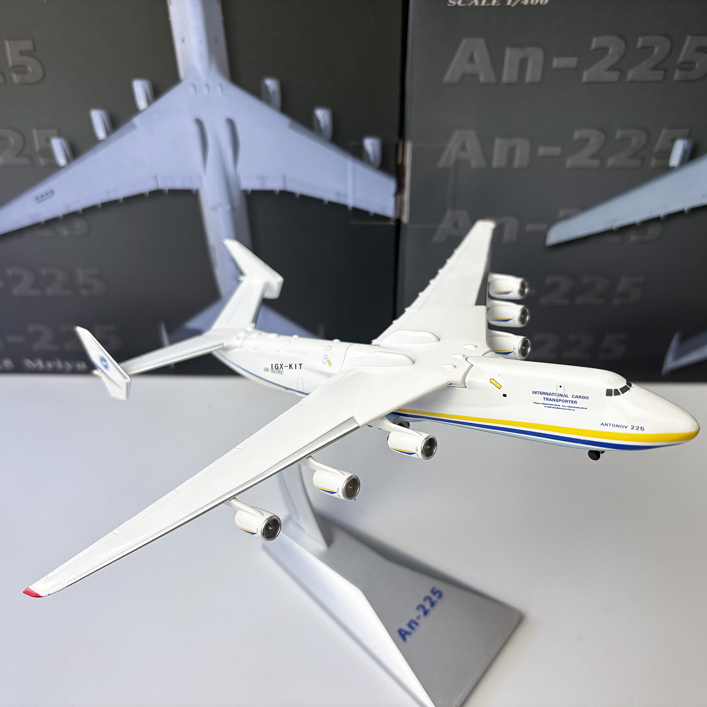 Model Kit Ukraine - Modelo de Avião Militar AN225 Escala
