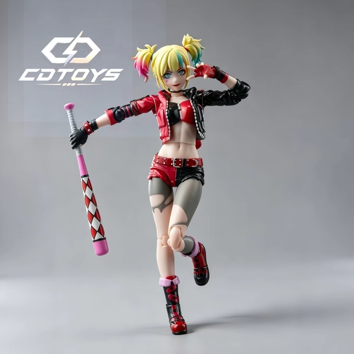 Novos Brinquedos CD: Figura de - Model Kit Harley Quinn avaliação e preço